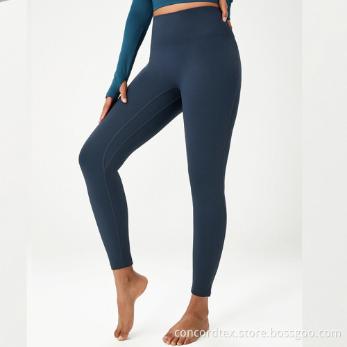 crop top with high waisted leggings